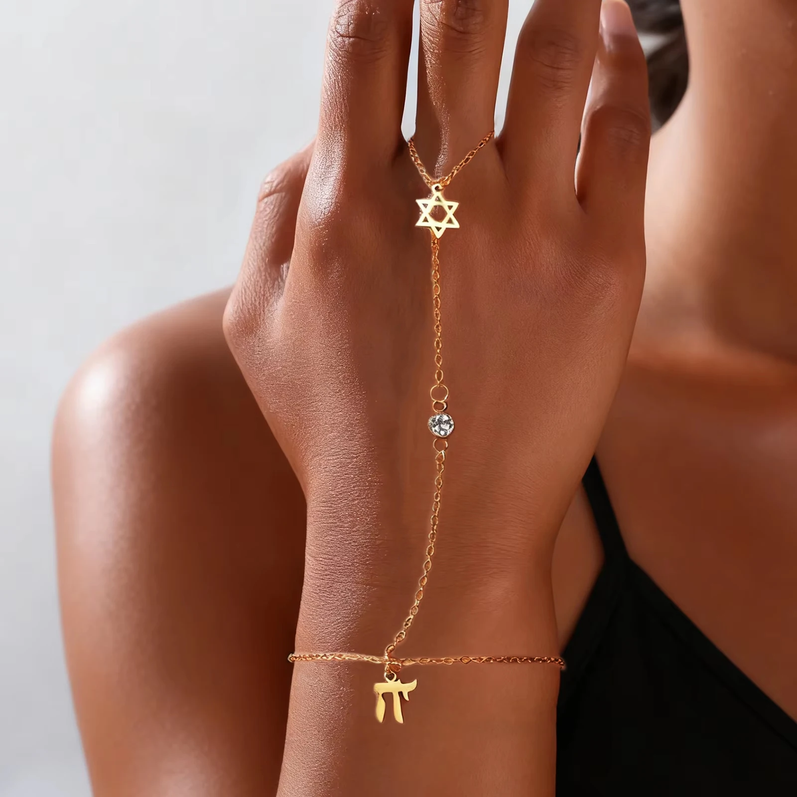 Jewelry & Watches Ltd - กำไลข้อมือรูปดาวหกแฉกของชาวยิว ตัวอักษรฮีบรู ไช ทำจากสแตนเลสสตีล ปรับขนาดได้ ประดับเพชรซิคอน