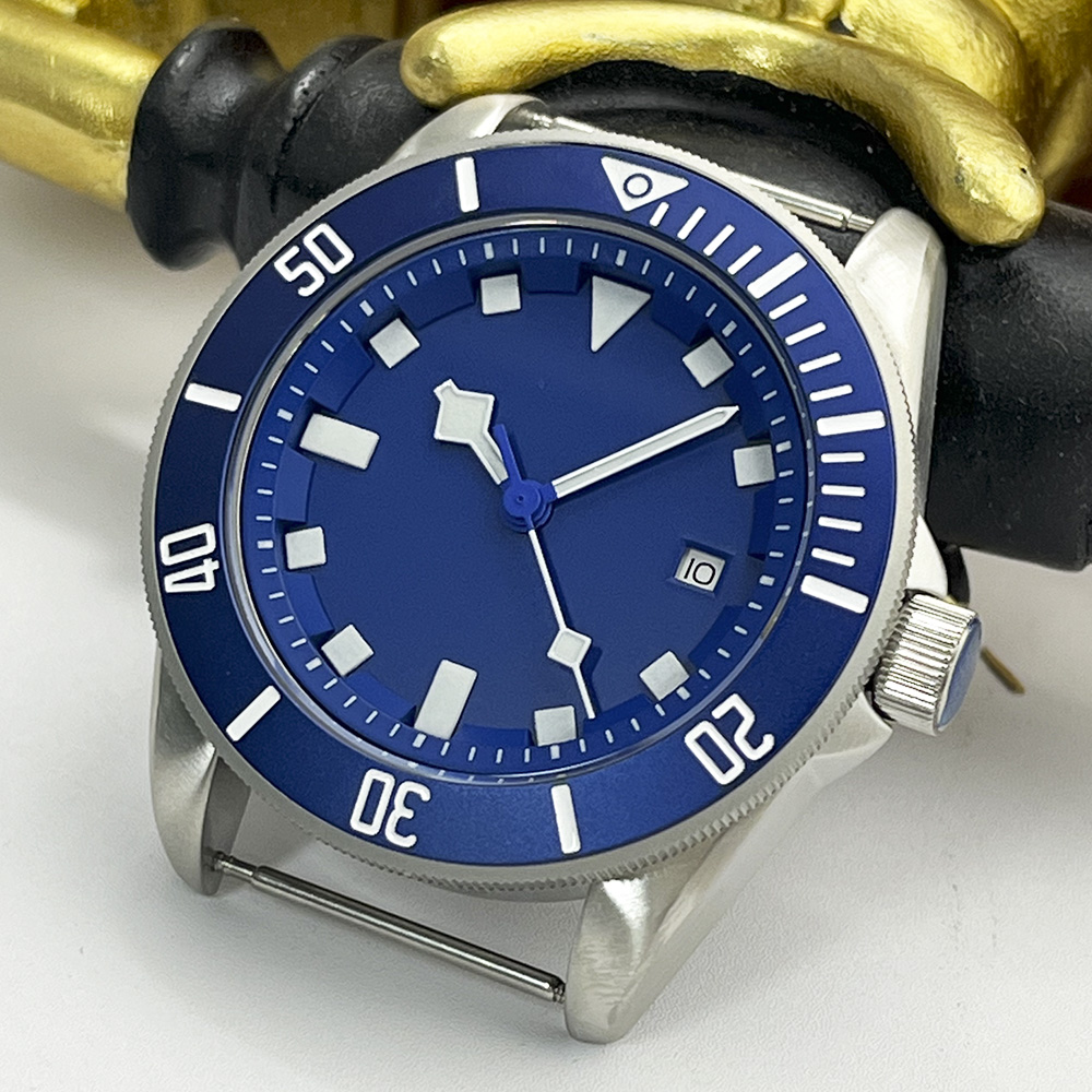 ทหารสีเขียวผู้ชายนาฬิกากลไกอัต - A1 Watches & Jewelry New York Photos บทวิจารณ์และราคา