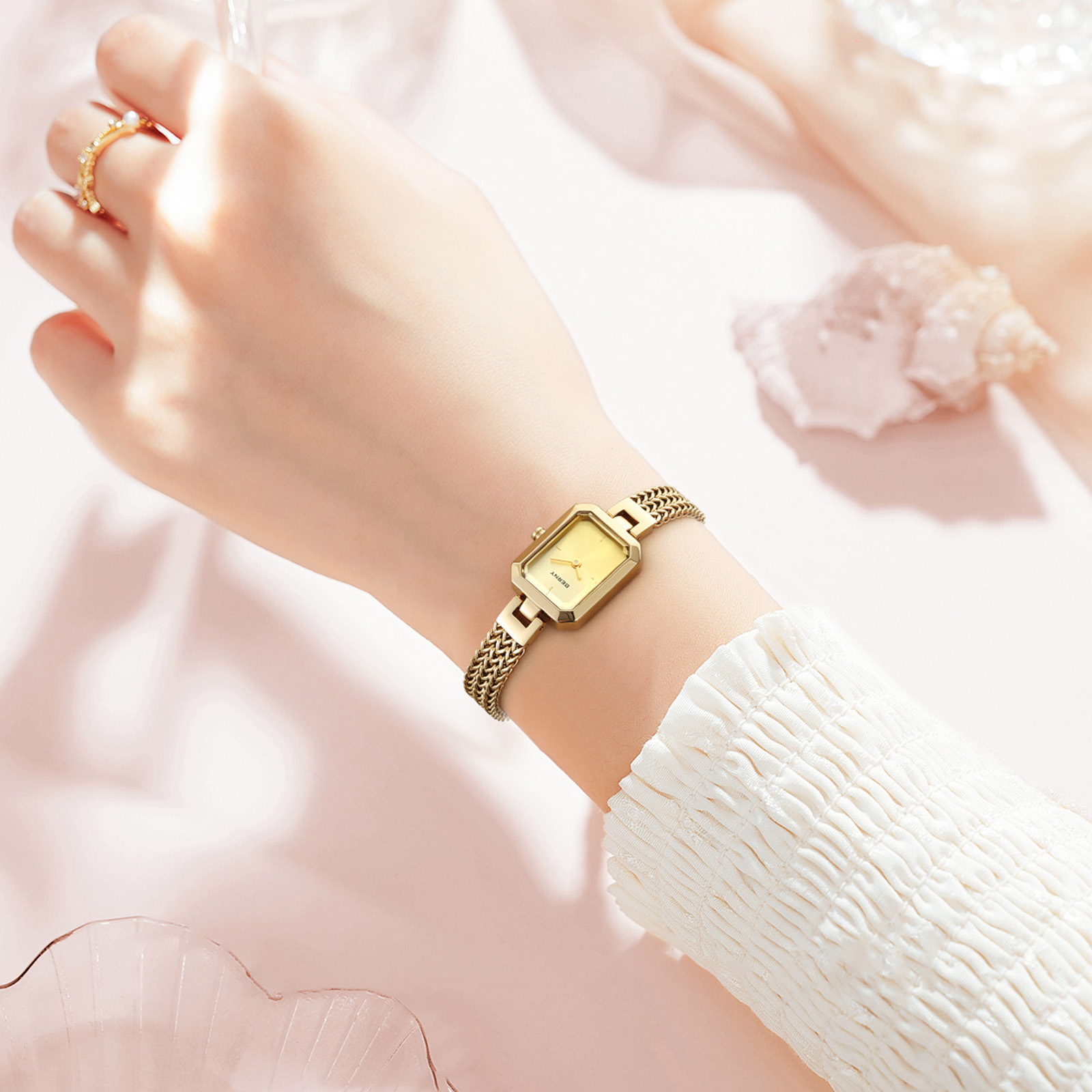 นาฬิกาทอง Berny สำหรับผู้หญิงท - Mystery Jewelry Jar Watches บทวิจารณ์และราคา